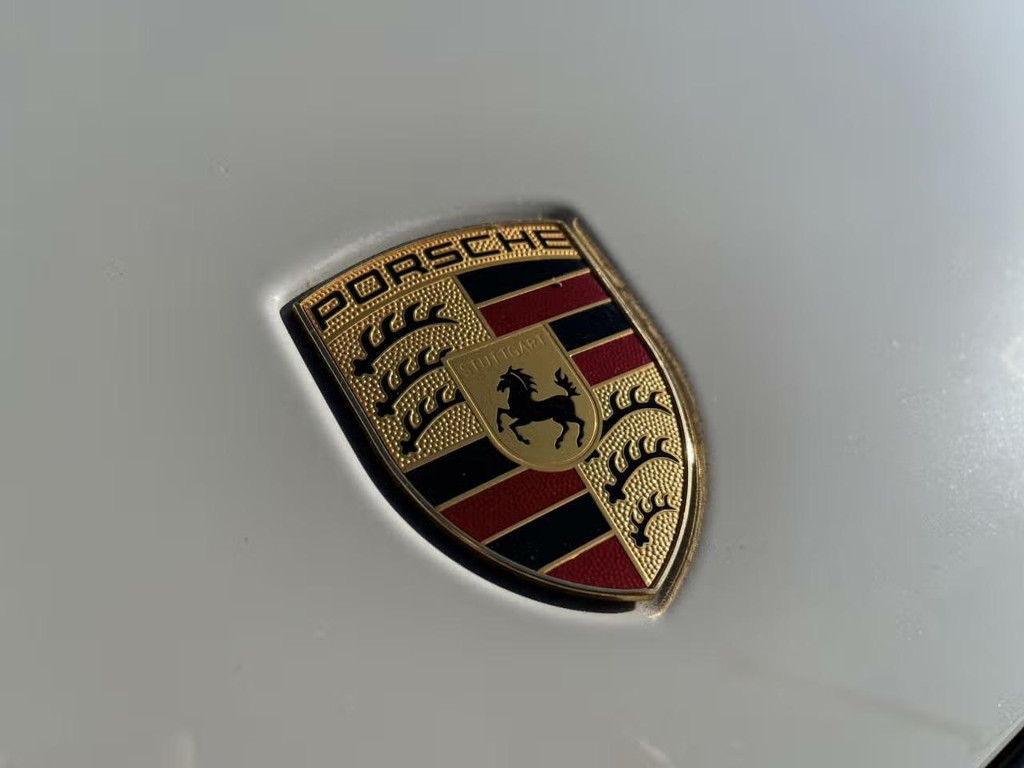 41229567-20.jpg